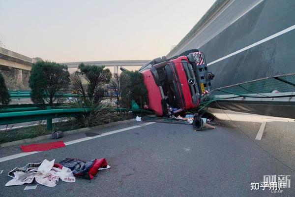 京滬高速車禍最新消息，事故原因及后續(xù)處理全面解析