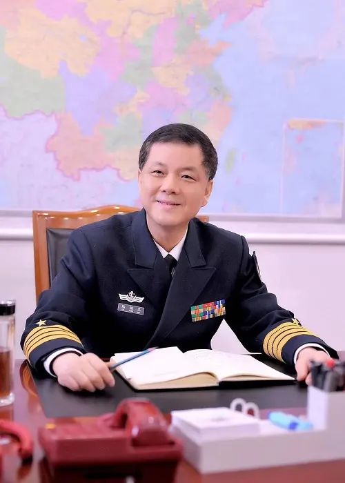海軍闞延泉的最新任職，引領海軍走向新時代的卓越領導者