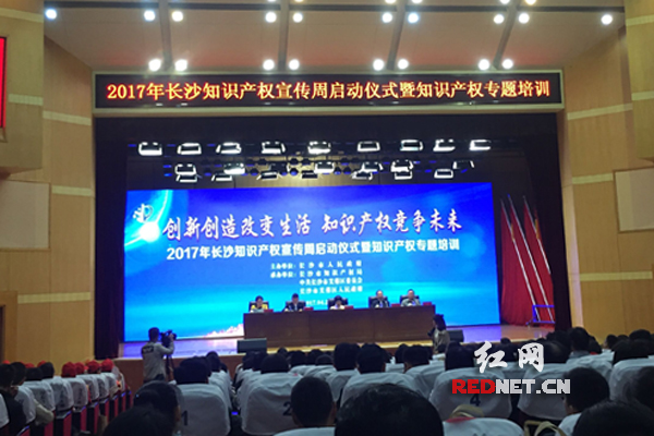 迎接未來，共享知識(shí)——正版資料的免費(fèi)共享時(shí)代來臨