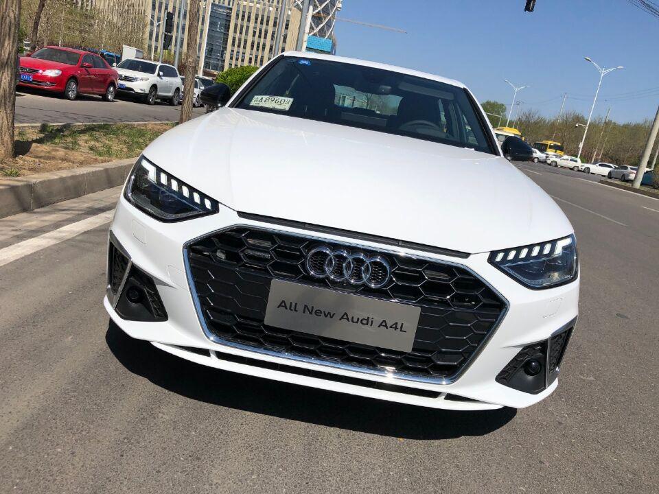 奧迪A4最新款的價格解析，多少錢才能擁有這款豪華轎車？