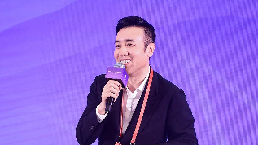 于和偉微博最新消息，展現(xiàn)多元魅力，與粉絲近距離互動